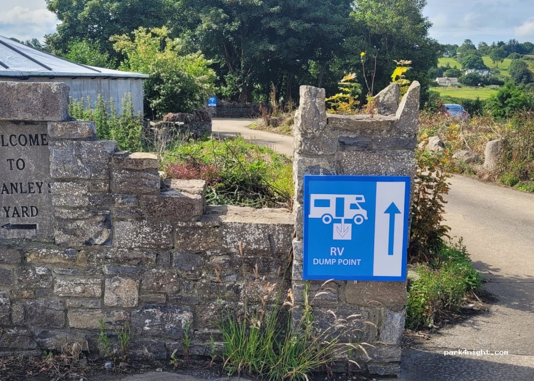 (F91 PDE6) Branley's Yard - N15 — foto