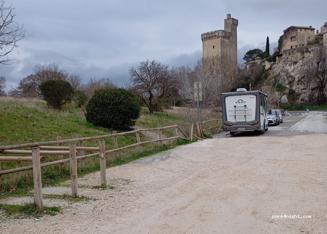 (30400) Villeneuve-lès-Avignon - 36 Avenue Gabriel Péri — foto 4