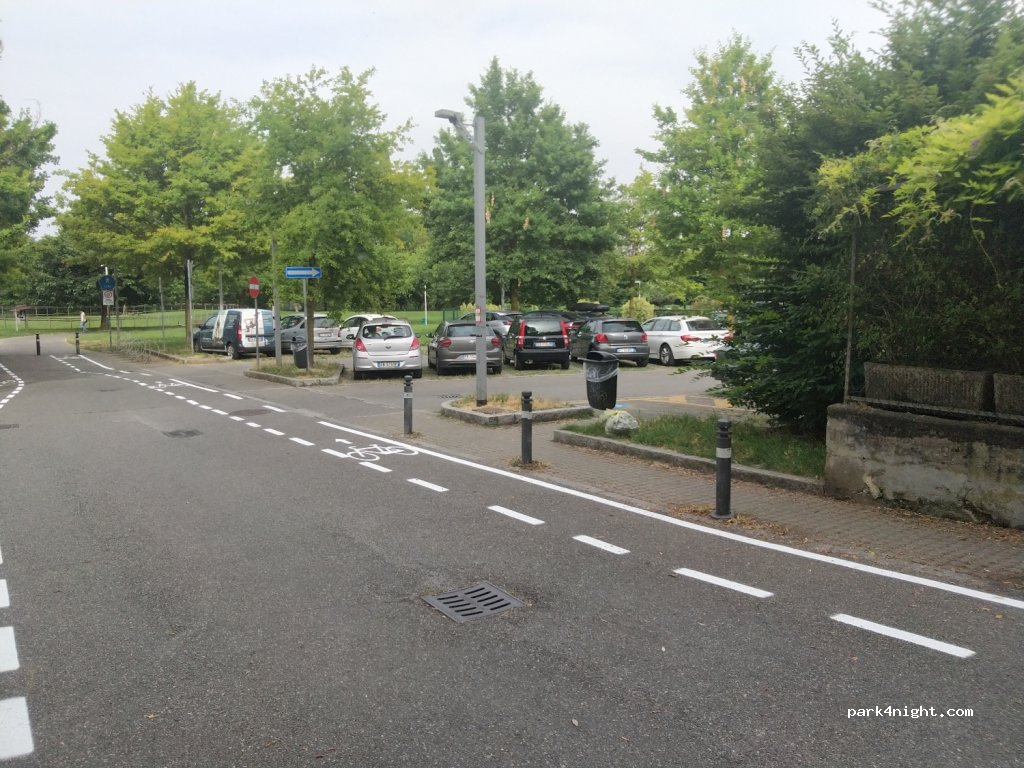 (24123) Bergamo - Via Maironi Giovanni da Ponte — foto