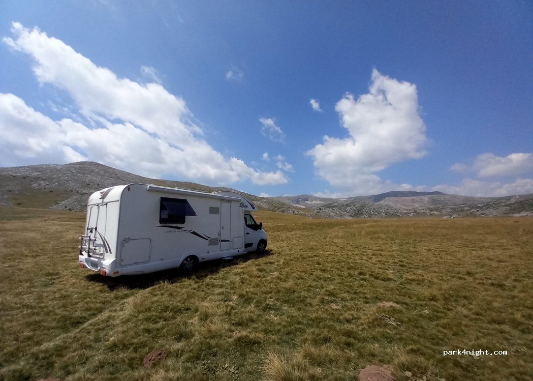 (1257) Galichnik - Unnamed Road — foto 2