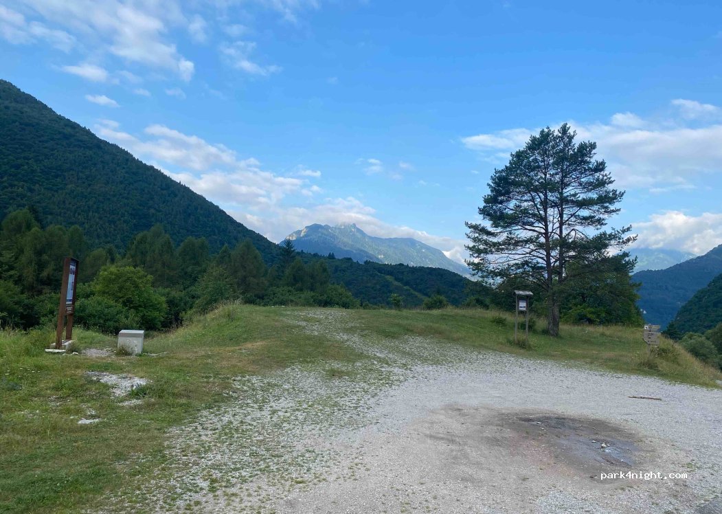 (33080) Erto e Casso PN - Unnamed Road — foto 3