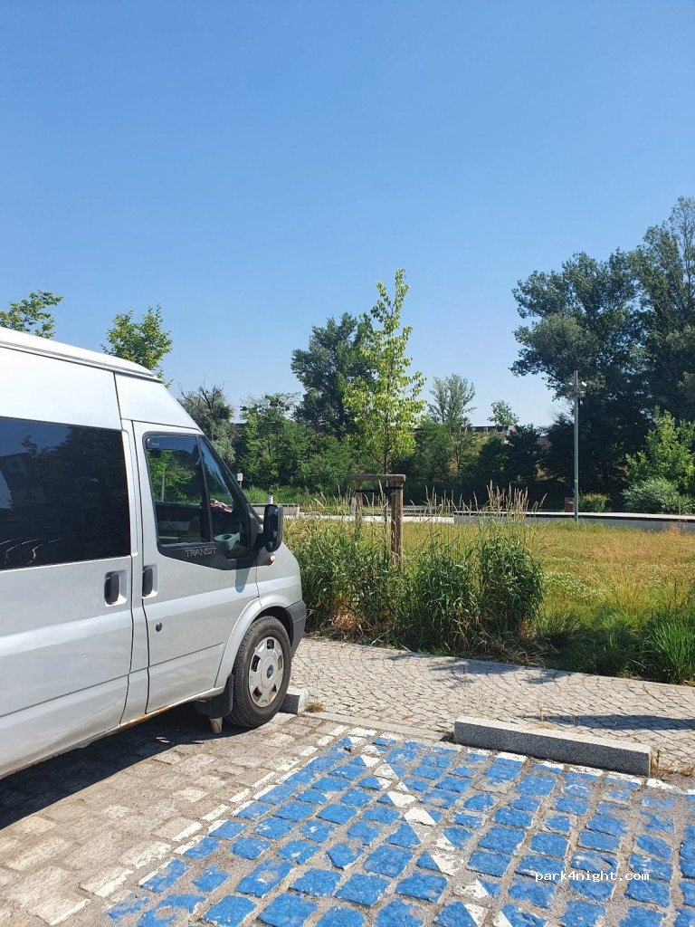 (50-438) Wrocław - 112 Generała Romualda Traugutta — foto