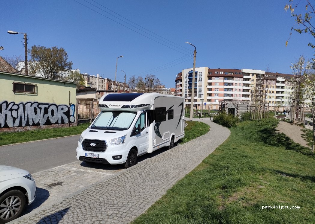 (50-438) Wrocław - 112 Generała Romualda Traugutta — foto 4