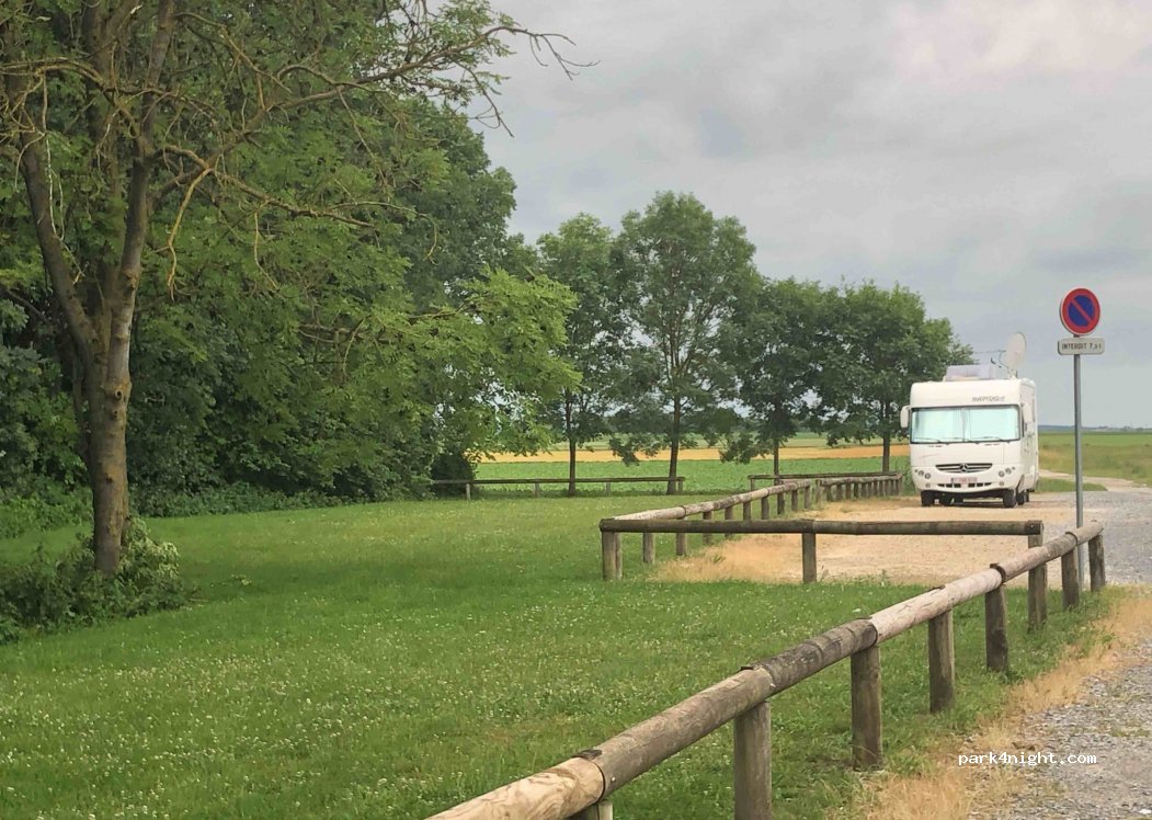 (51110) Warmeriville - Av. du Val des Bois — foto