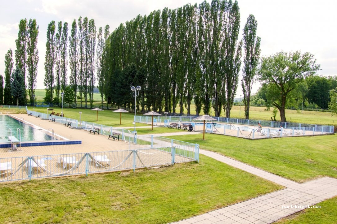 Kemp koupaliště Podbořany — foto 2