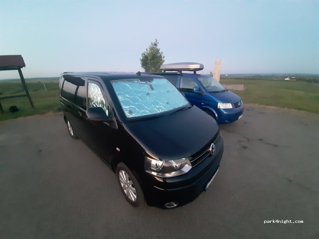 (691 02) Velké Bílovice - Unnamed Road — foto