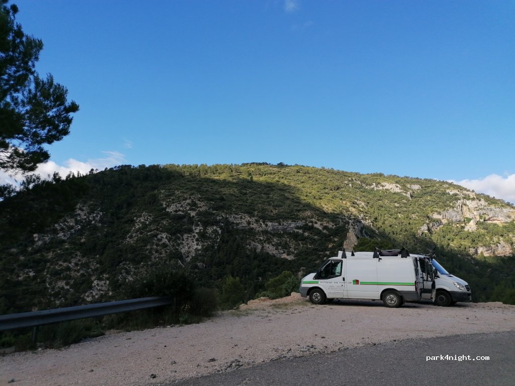 (46199) Cortes de Pallás - Unnamed Road — foto