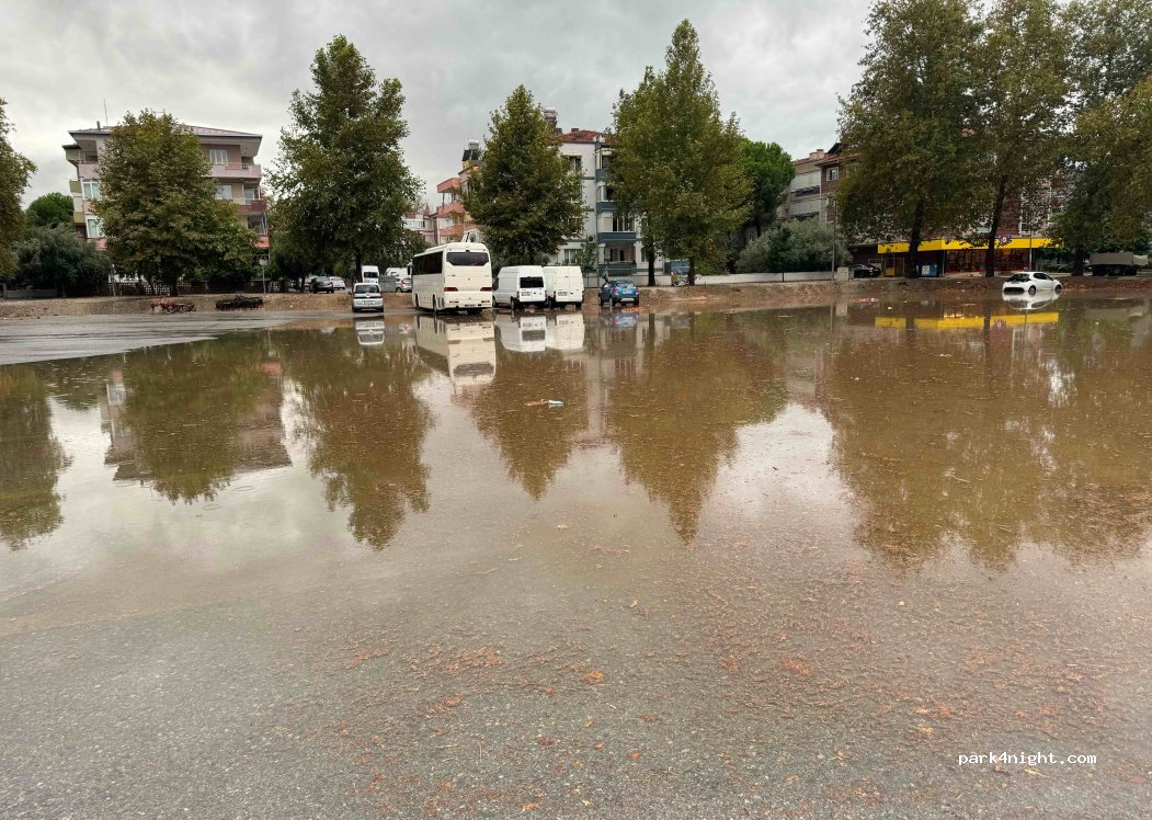 (35920)  - 20 Eşref Arna Caddesi — foto 2