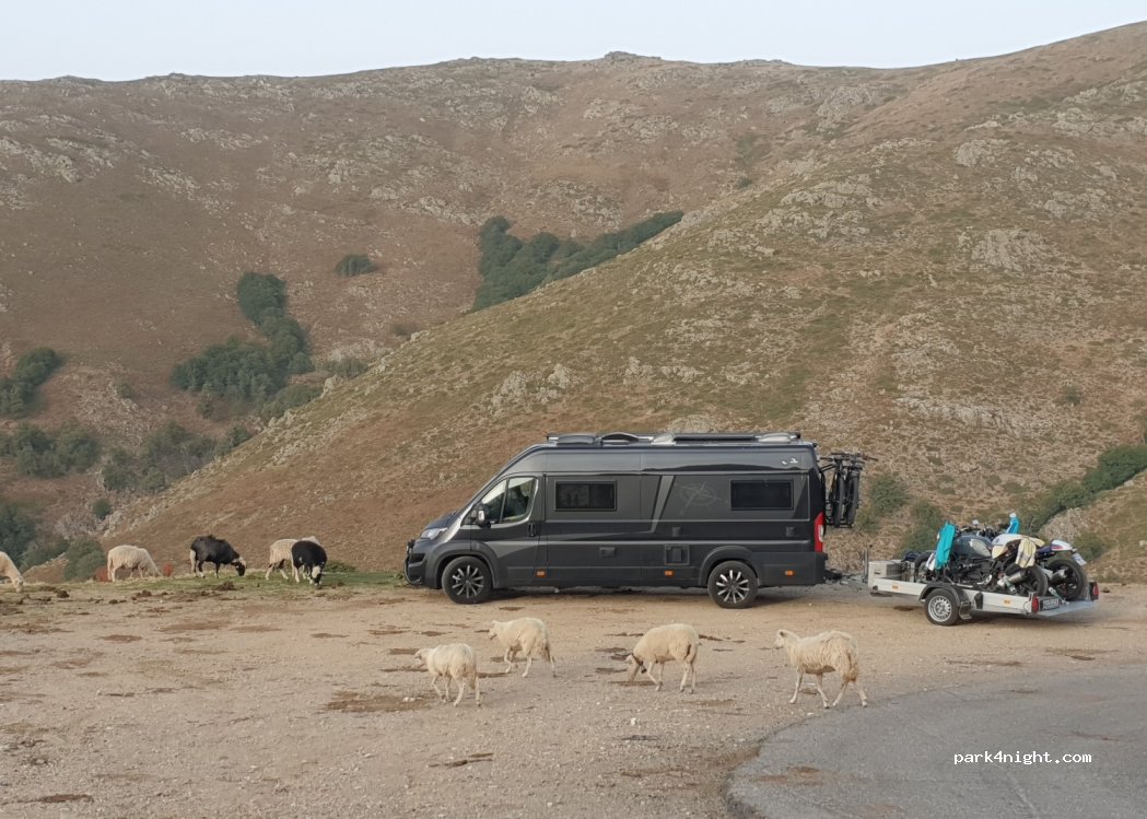 (07031) Castelsardo - Unnamed Road — foto