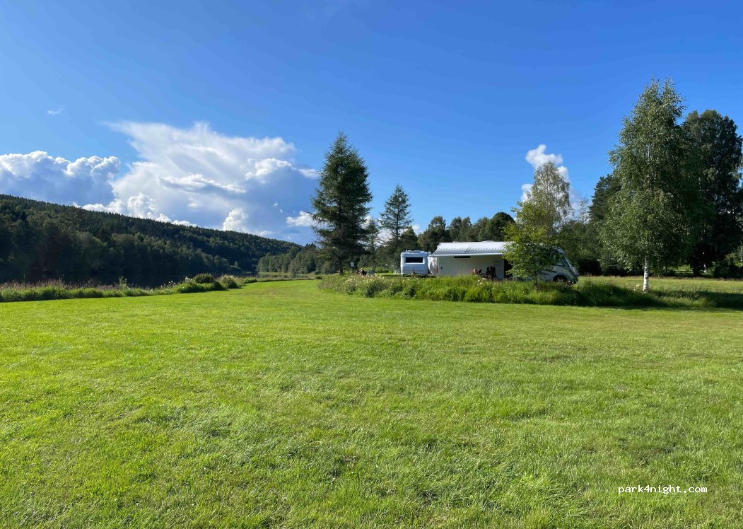 VÄRNÄS CAMPING — foto 3