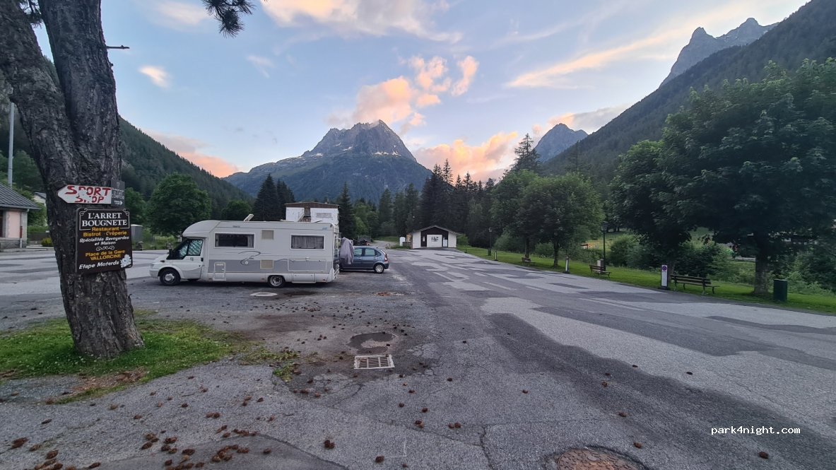(74660) Vallorcine - Chemin Rural de la Gare au Pont Claret — foto