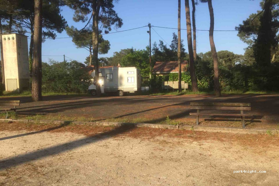 (33680) Lacanau - 17-19 Route du Porge — foto 2