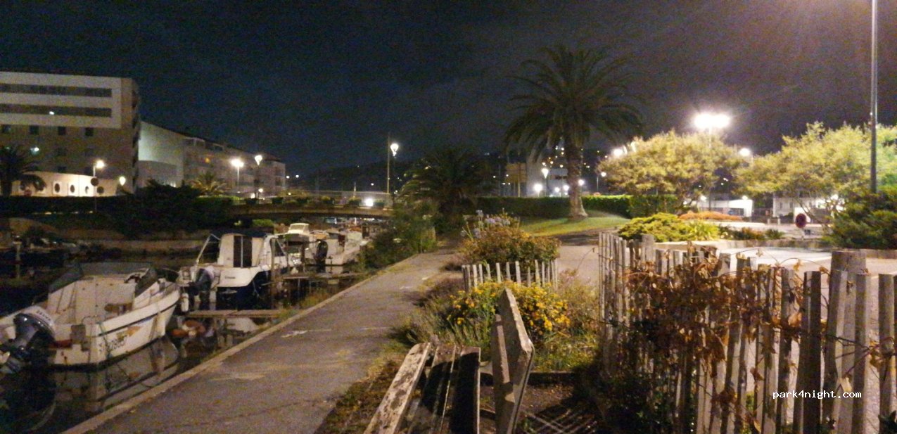 (34200) Sète - 80 Rue des Dockers — foto