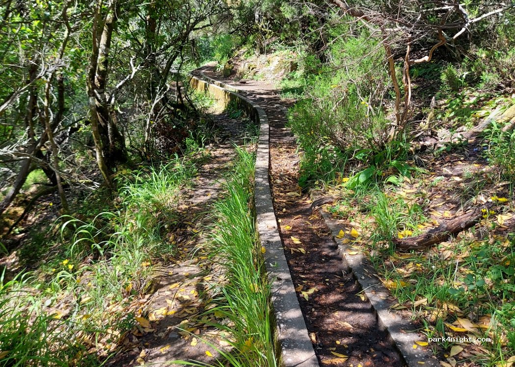 (370 06) Sipiada - Unnamed Road — foto 3