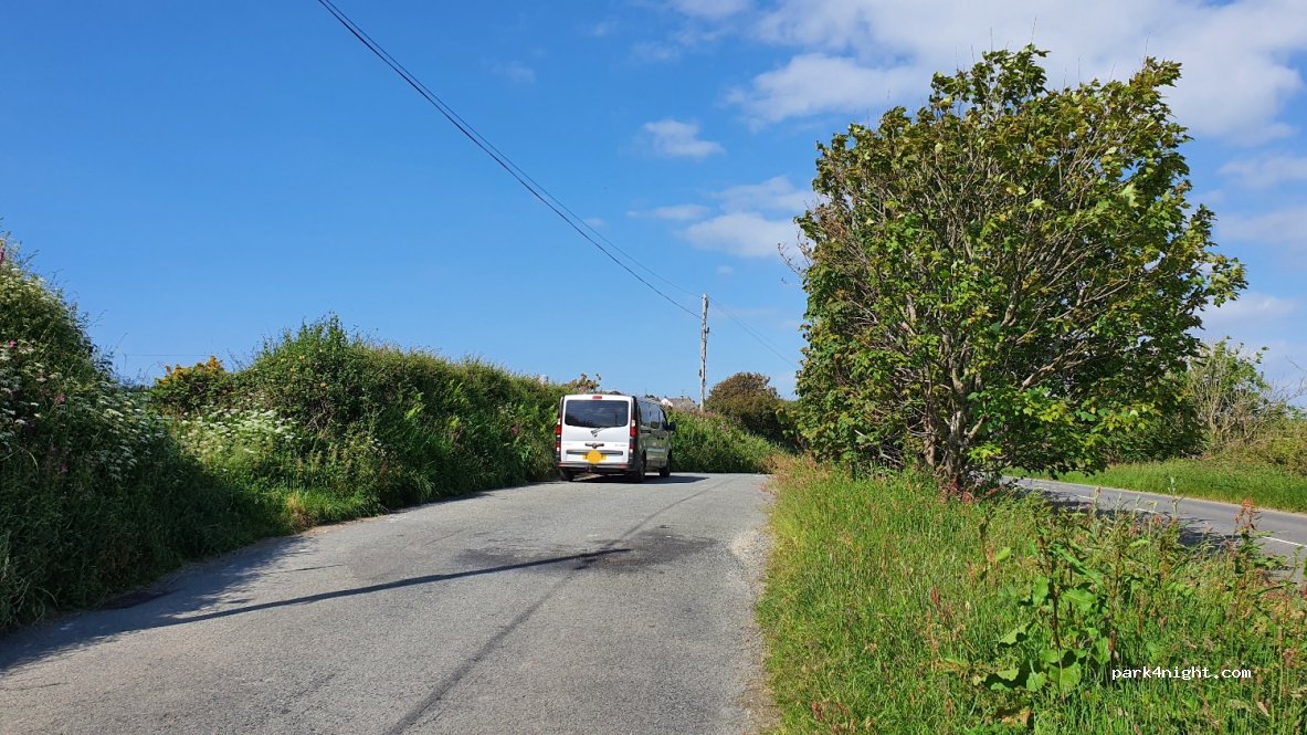(PL33 9DA) Delabole - B3314 — foto