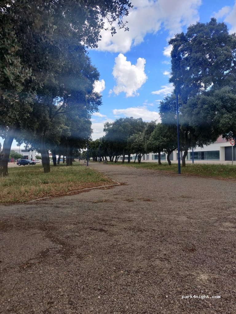 (22197) Huesca - 4 Avenida de Pebredo — foto