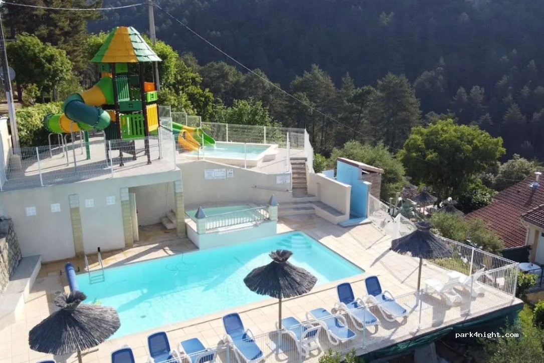 Camping Ushuaïa Villages Les Pins D'Ucel — foto 2
