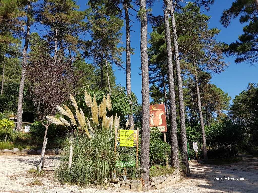 Camping Ushuaïa Villages Les Pins D'Ucel — foto 4
