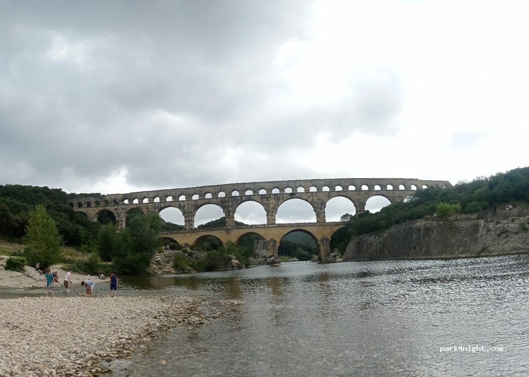 (30210) Vers-Pont-du-Gard - 53 Chemin du Mouras — foto 2