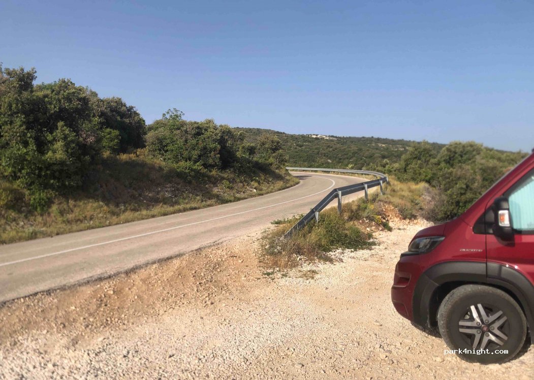 (21424) Pražnica - Unnamed Road — foto