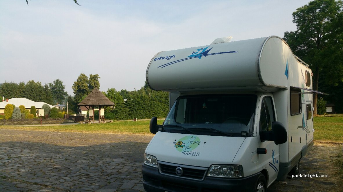 (38-307) Sękowa - 261 Droga Wojewódzka 977 — foto