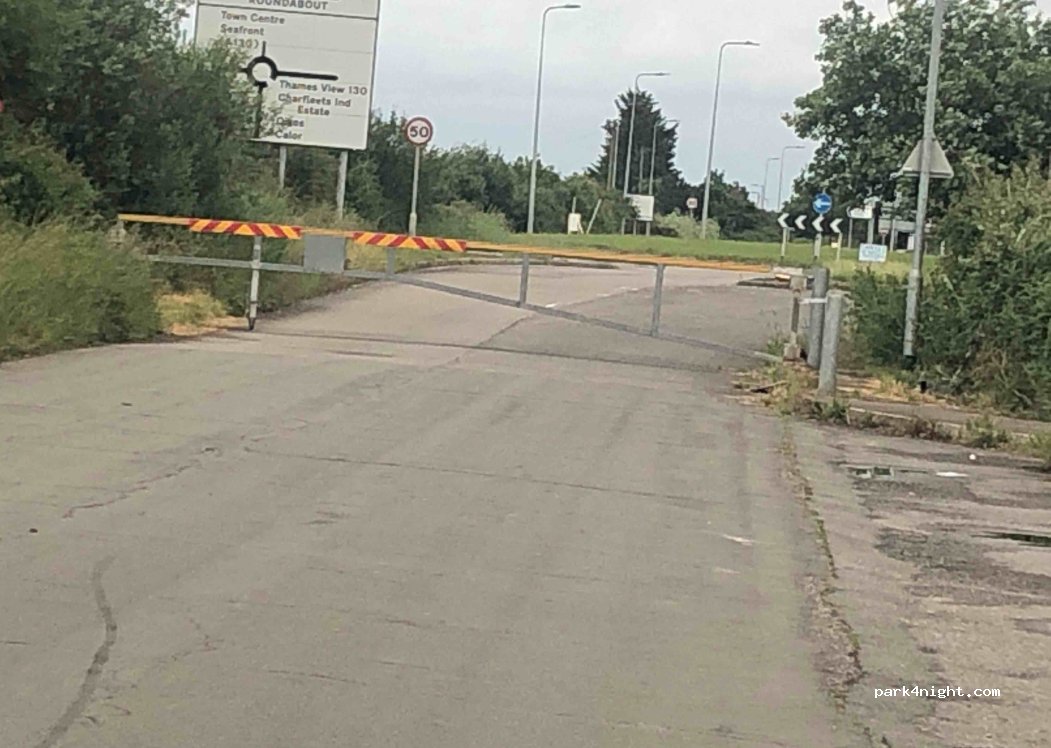 (SS8 0PS) Canvey Island - 276 Northwick Road — foto