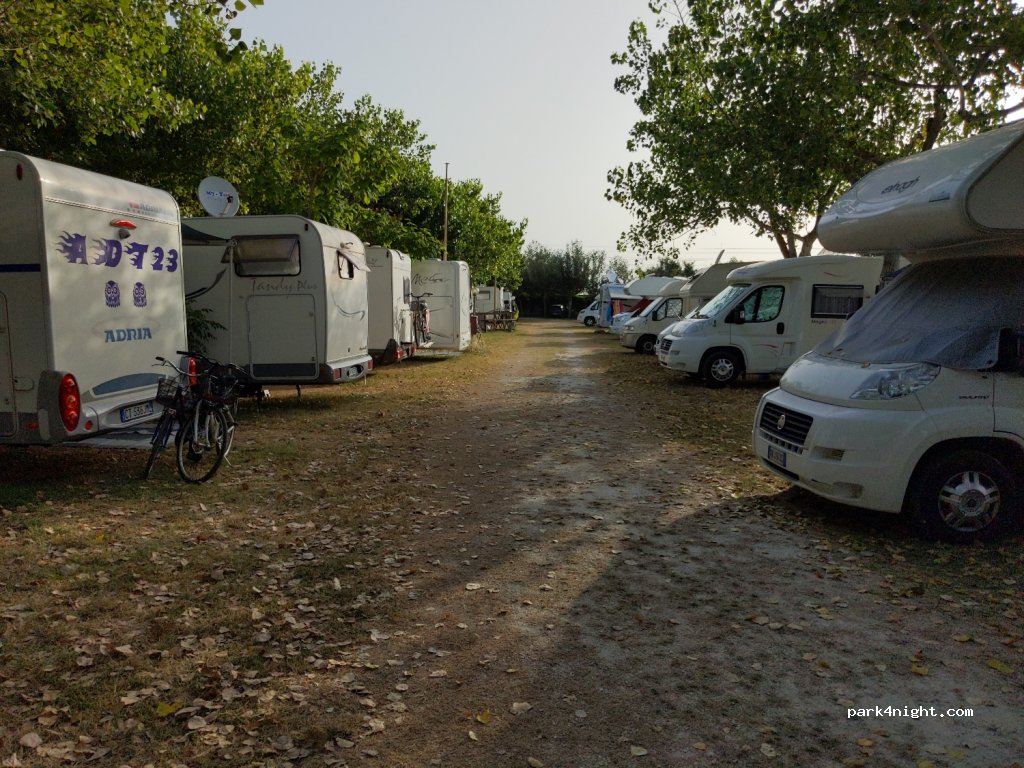 (61032) Marotta - 233 Strada Nazionale Adriatica Sud — foto