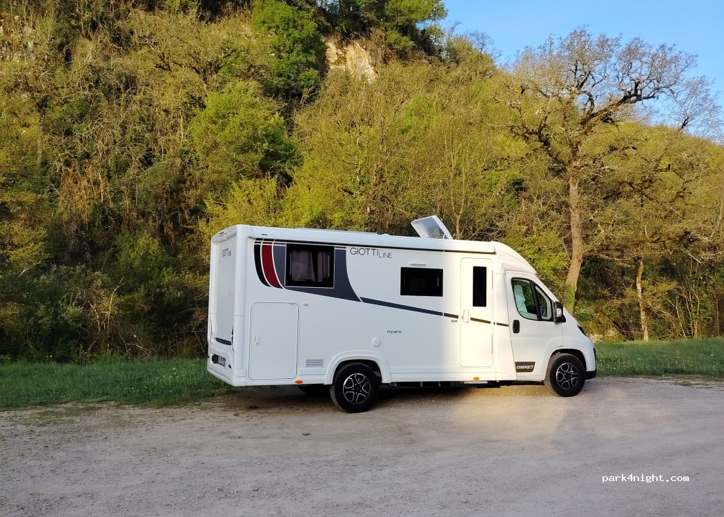 (12230) Lapanouse-de-Cernon - D77 — foto 5