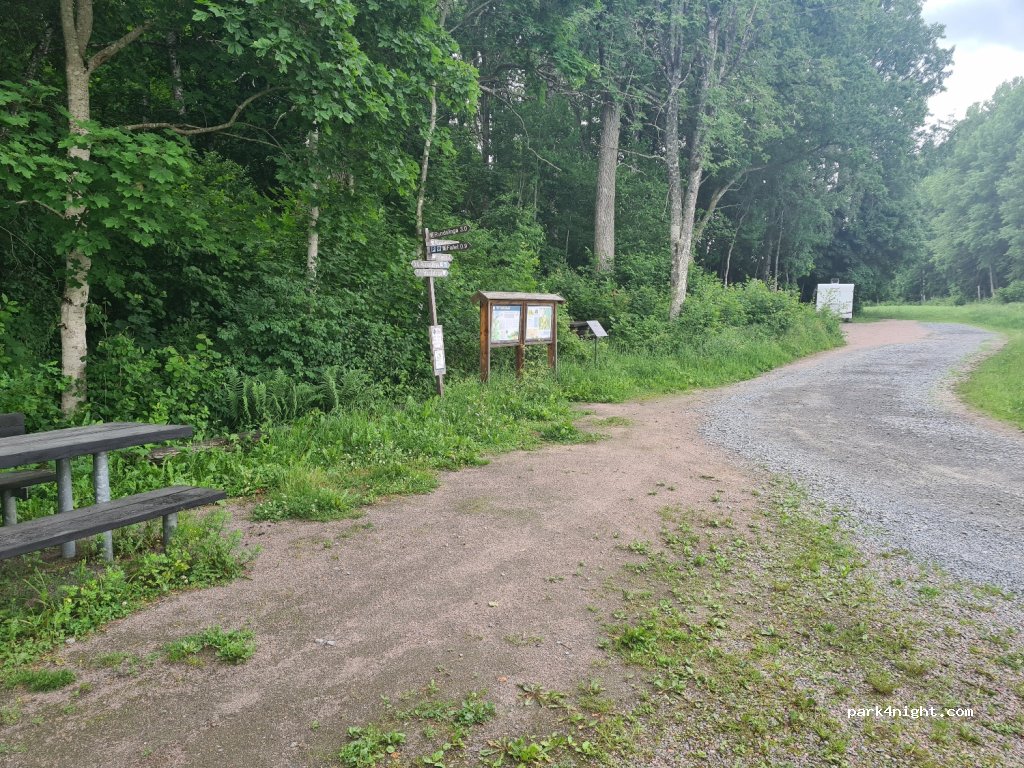 (716 91) Fjugesta - Unnamed Road — foto 2