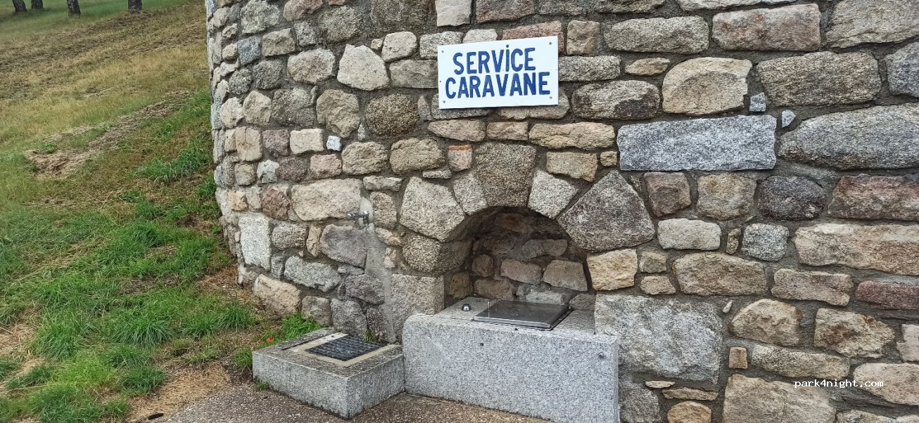 (48130) Peyre en Aubrac - La Méridienne — foto 2
