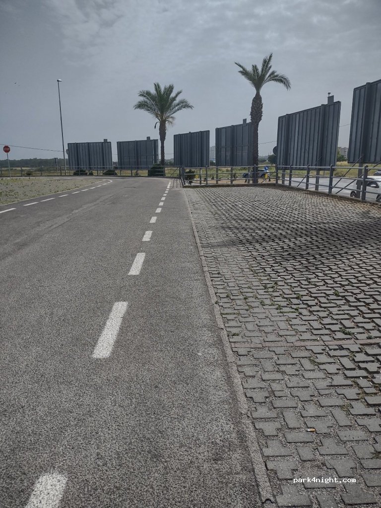(72100) Brindisi - 7 Strada Statale 7 — foto 4