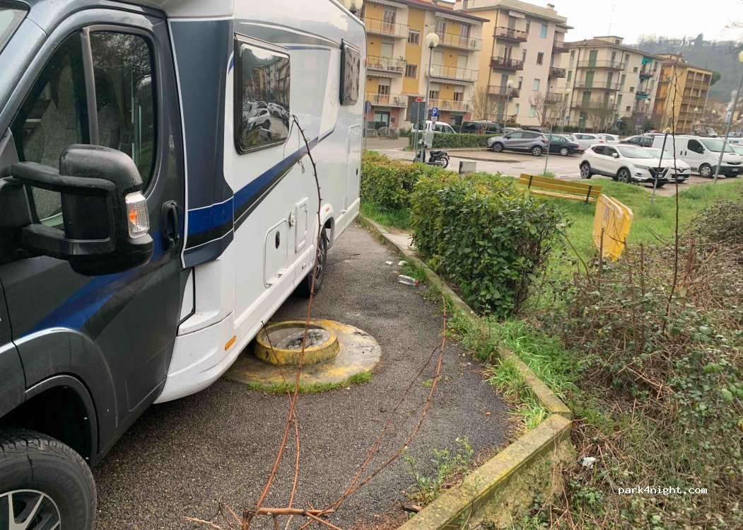 (50023) Tavarnuzze - 45R Via Achille Grandi — foto