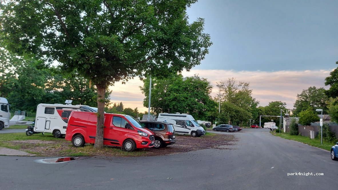 (90547) Stein - 29 Albertus-Magnus-Straße — foto