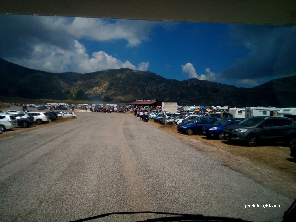 (67023) Castel del Monte - Strada Statale 17bis — foto 2