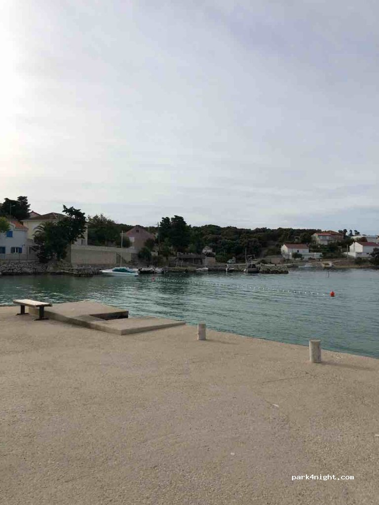 (53294) Lun - Jakišnica — foto 2
