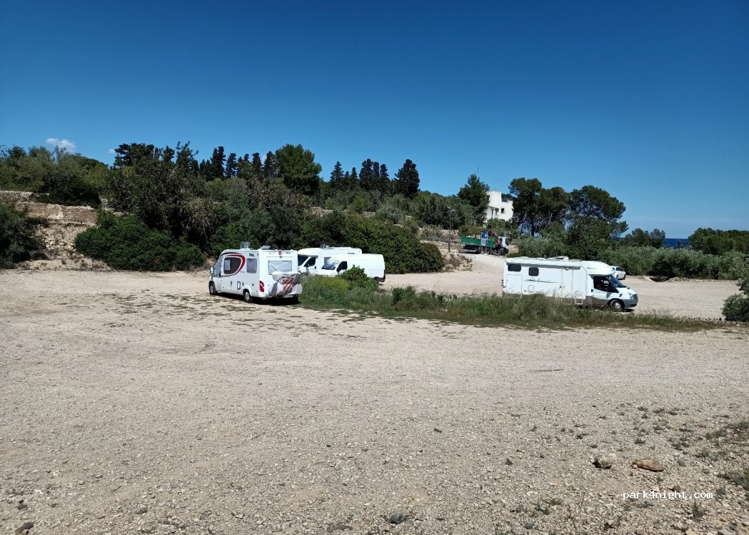 Camper Parking Area El Perelló — foto 3