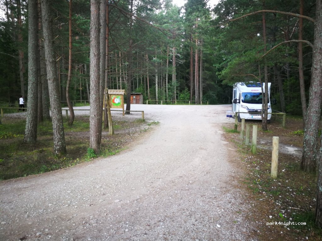 (92350) Tareste - Unnamed Road — foto 2