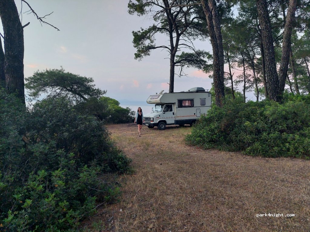 (630 77) Kassandria - Unnamed Road — foto