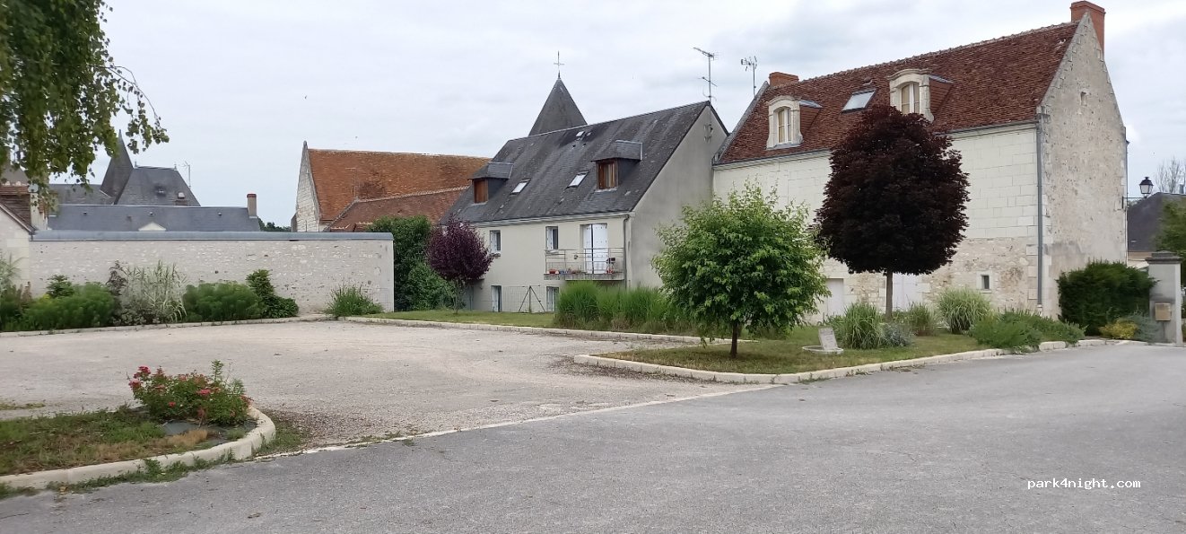 (41110) Mareuil-sur-Cher - 11 Place de l'Église — foto 3