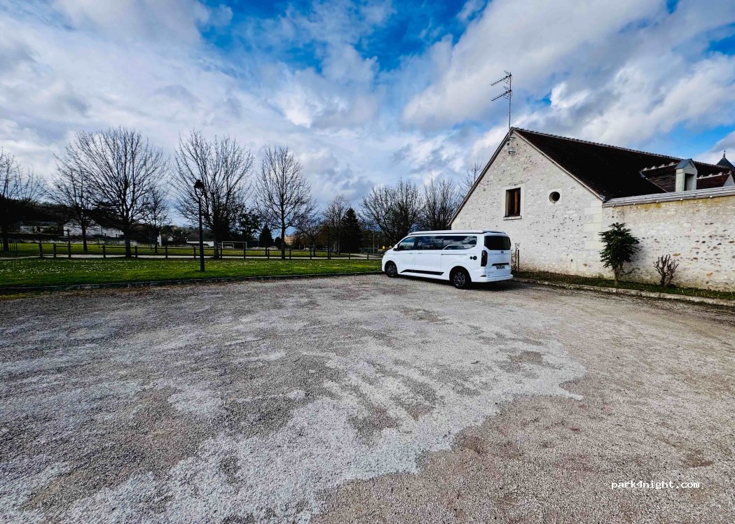 (41110) Mareuil-sur-Cher - 11 Place de l'Église — foto 5