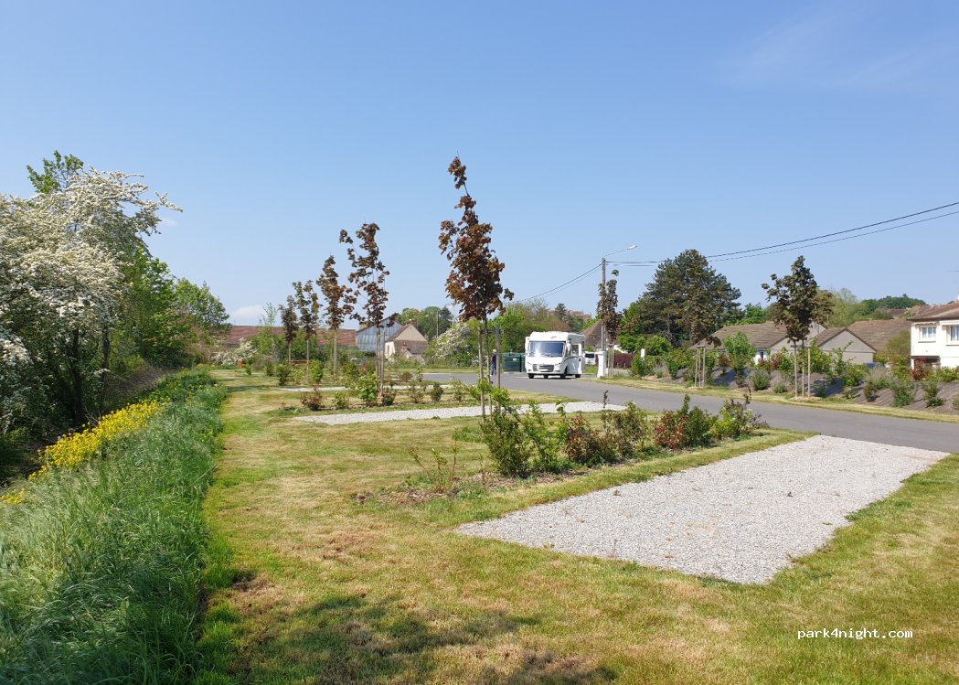 Aire pour Camping-car de Souvigny — foto 2