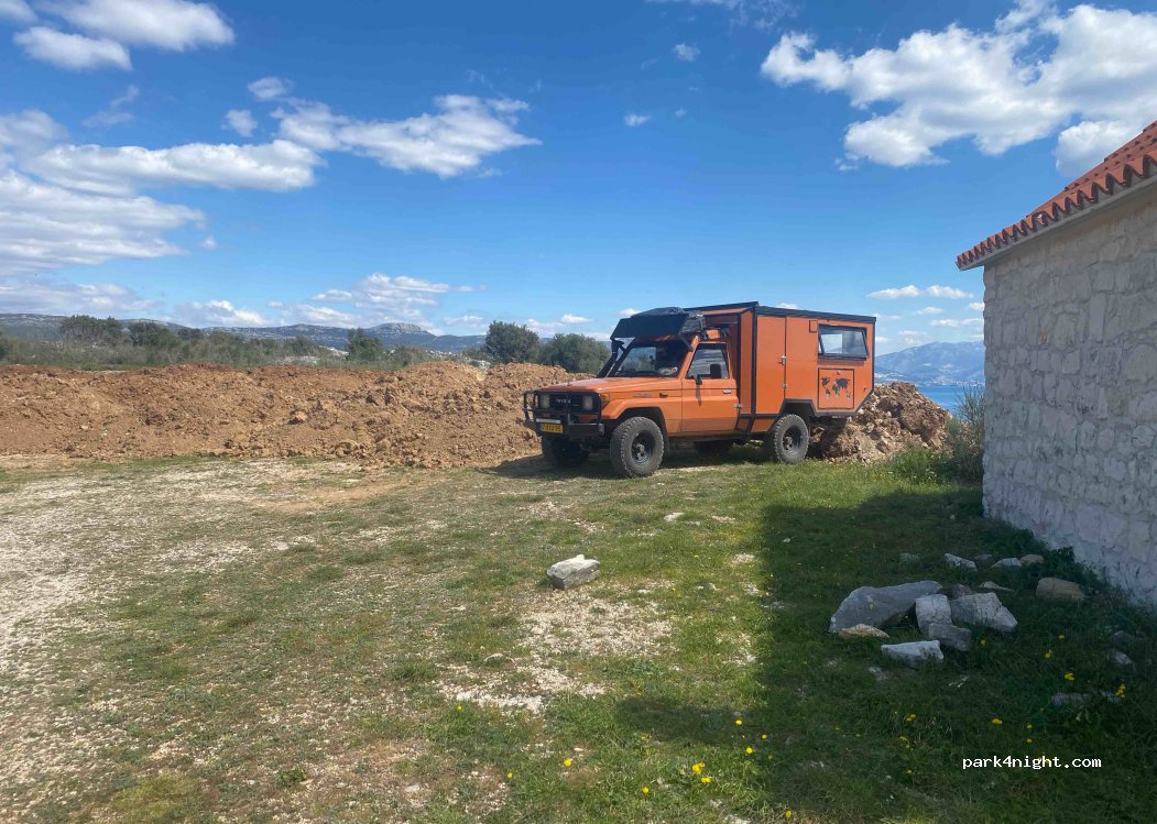 (21220) Trogir - Trogirska cesta — foto 5