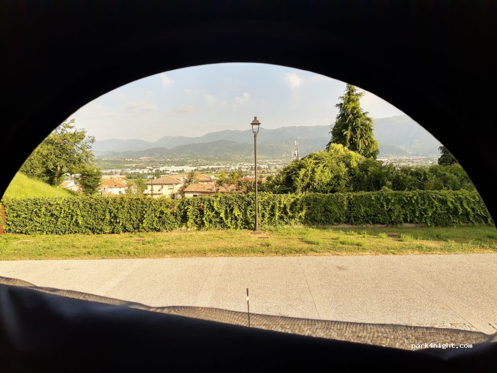 (31014) Colle Umberto - 2 Via Municipio — foto