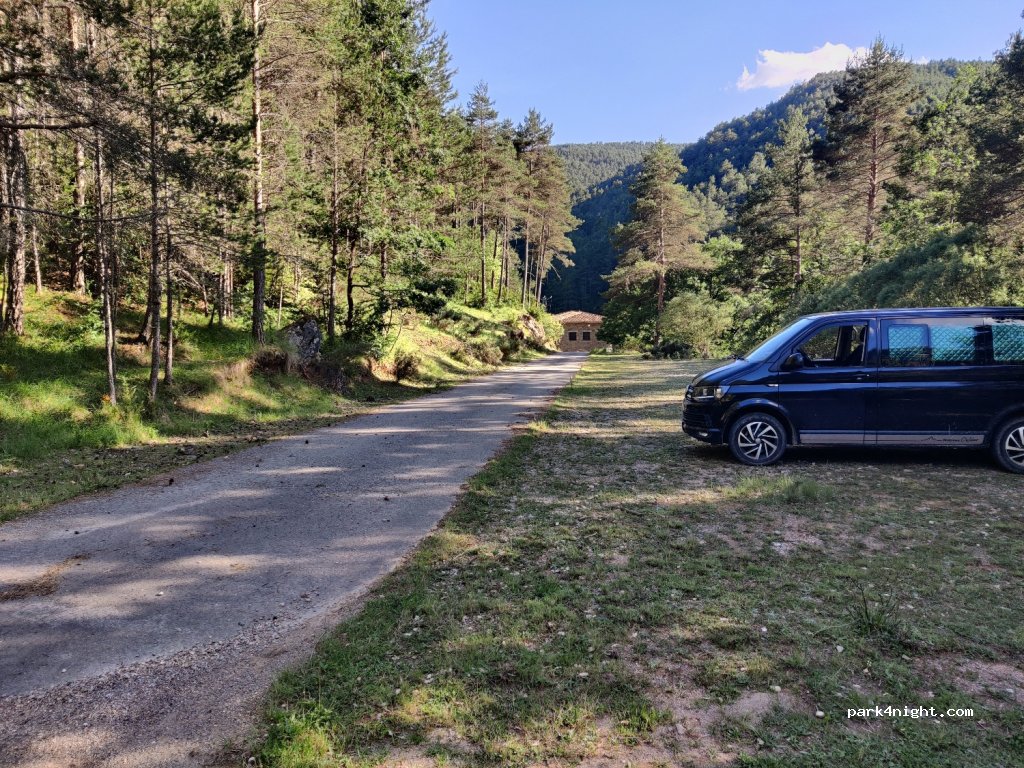 (25285) Guixers - Unnamed Road — foto
