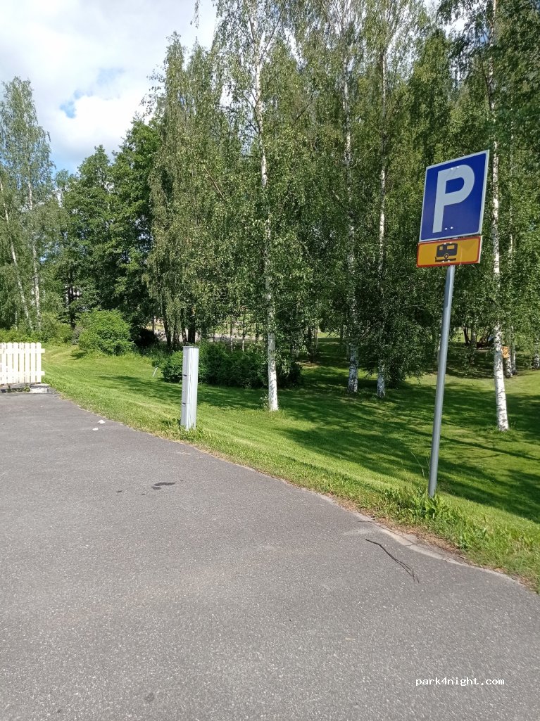 (41340) Laukaa - 8 Satamatie — foto