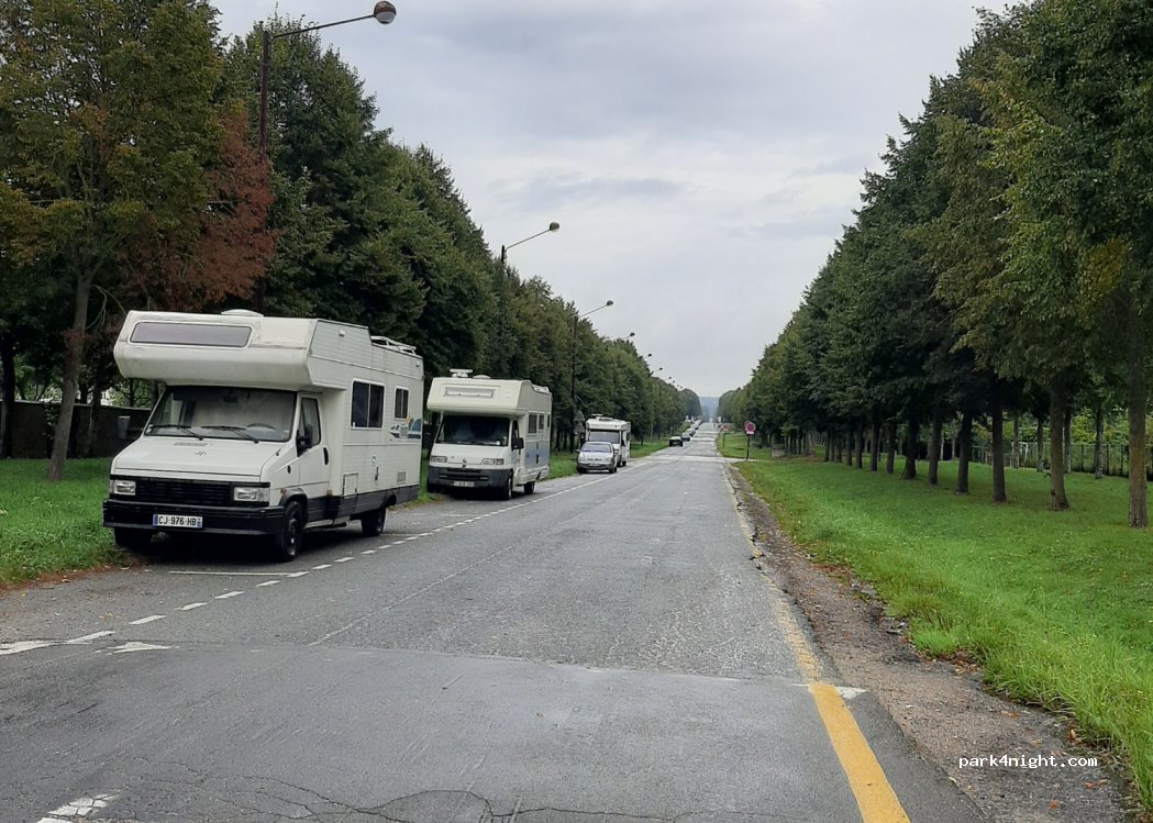 (78000) Versailles - 41 Allée des Matelots — foto