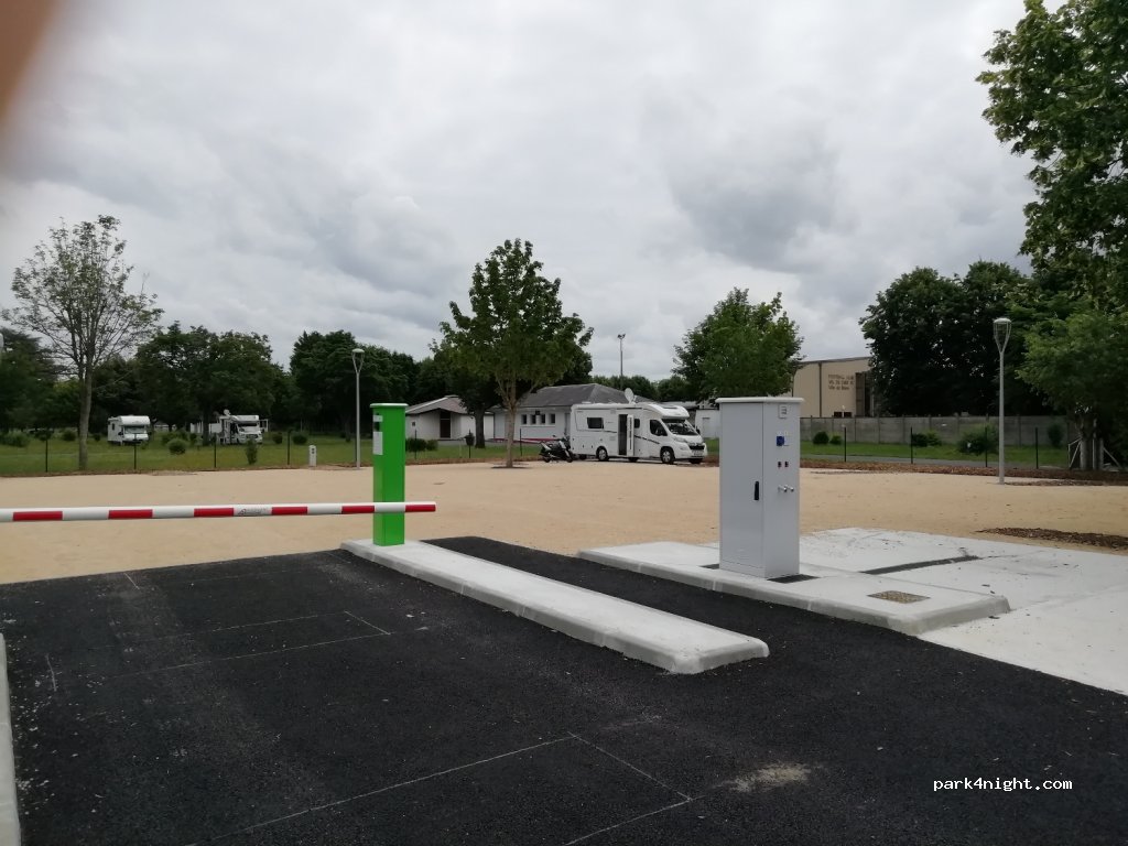 (37150) Bléré - Rue du Commandant Lemaître — foto
