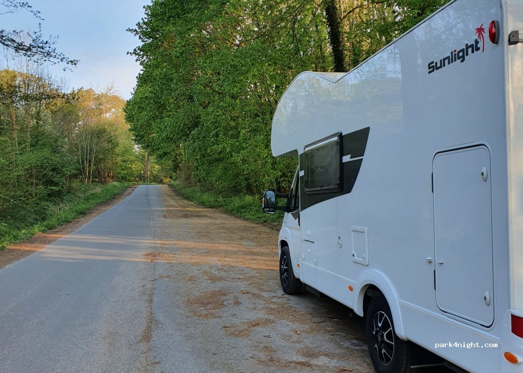 (78280) Guyancourt - Route Forestière du Breuil — foto 2