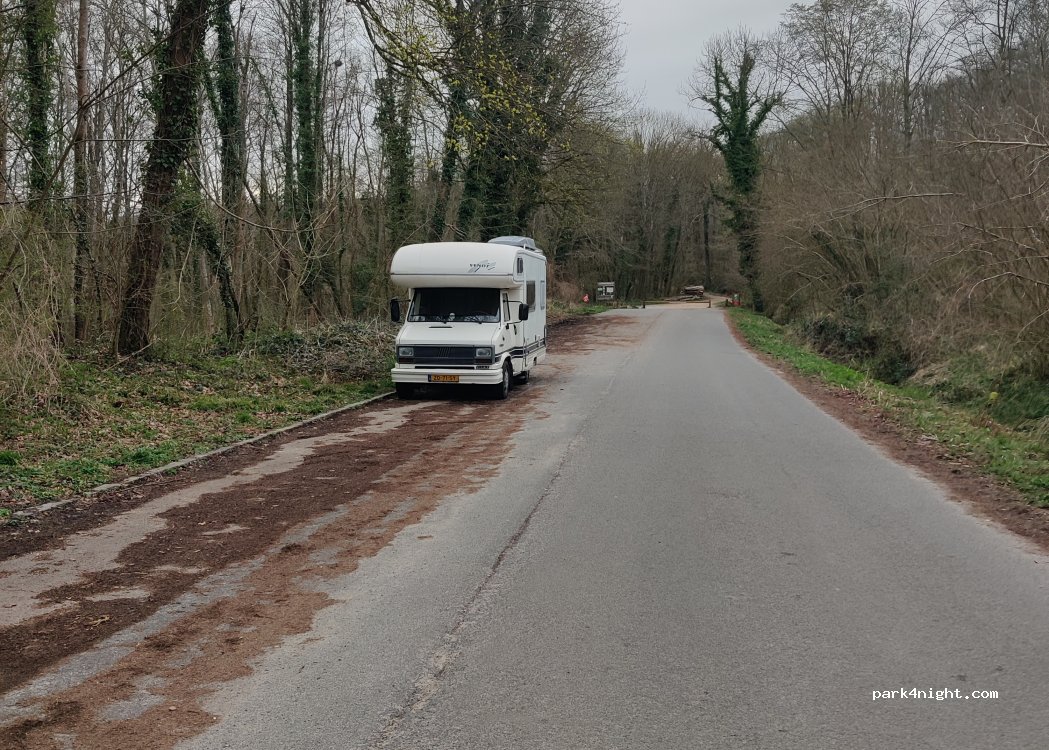 (78280) Guyancourt - Route Forestière du Breuil — foto 5