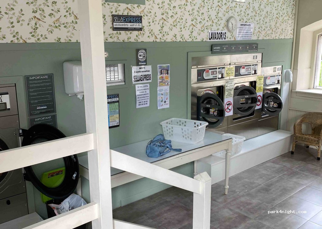 (33540) Arriondas - 4 Plaza Venancio Pando — foto